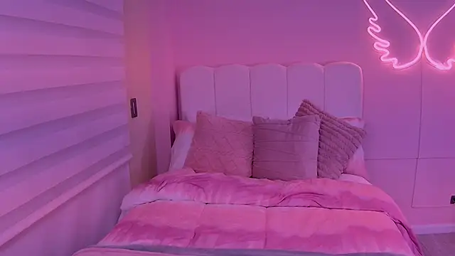 dayannaa   online show from November 15, 2025, 12:58 am