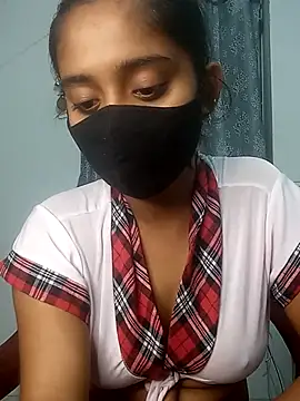 Snapshot of shrutee12 chatting on November 12, 2025, 4:00 pm shrutee12 online show from November 12, 2025, 4:00 pm