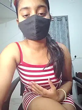 Snapshot of shrutee12 chatting on December 16, 2025, 4:33 pm shrutee12 online show from December 16, 2025, 4:33 pm