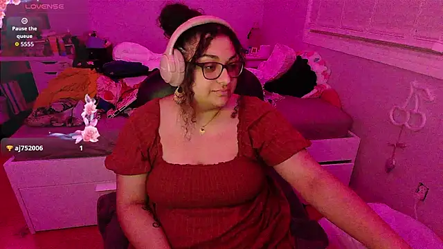 chericheesecake online show from September 28, 2025, 3:57 am