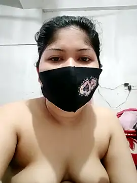 Snapshot of Nusrat-N chatting on November 4, 2025, 2:26 am Nusrat-N online show from November 4, 2025, 2:26 am