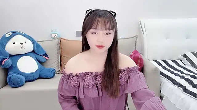 Snapshot of shuangshuang2 chatting on October 15, 2025, 5:28 am shuangshuang2 online show from October 15, 2025, 5:28 am