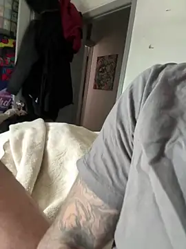 makeyoucum1716 online show from April 26, 2026, 7:33 pm