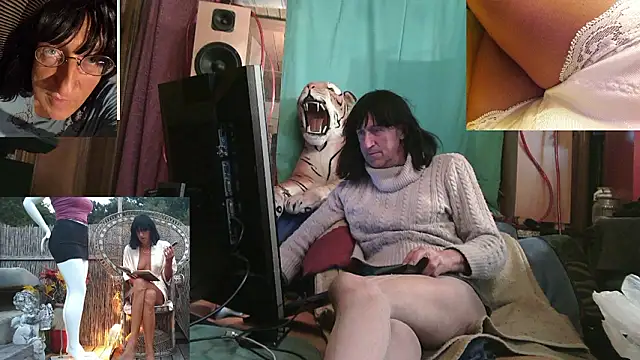 Snapshot of SissiDomination chatting on January 18, 2026, 6:33 pm SissiDomination online show from January 18, 2026, 6:33 pm