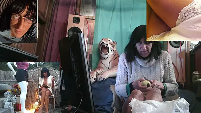 Snapshot of SissiDomination chatting on February 27, 2026, 1:39 am SissiDomination online show from February 27, 2026, 1:39 am