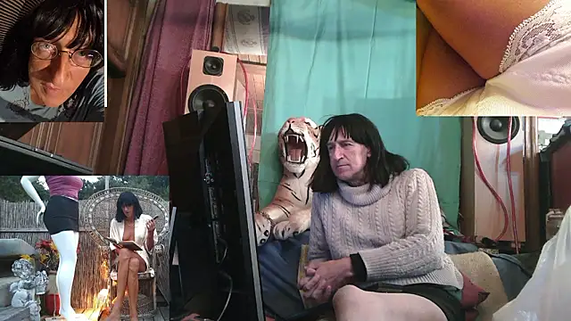 Snapshot of SissiDomination chatting on February 5, 2026, 5:03 am SissiDomination online show from February 5, 2026, 5:03 am