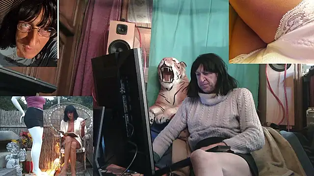 Snapshot of SissiDomination chatting on February 3, 2026, 7:41 pm SissiDomination online show from February 3, 2026, 7:41 pm