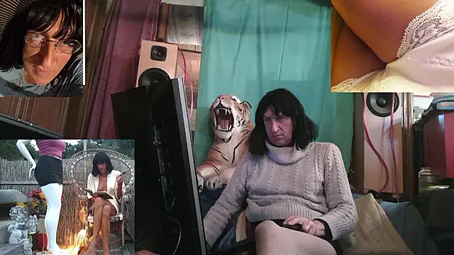 Snapshot of SissiDomination chatting on February 9, 2026, 6:17 pm SissiDomination online show from February 9, 2026, 6:17 pm