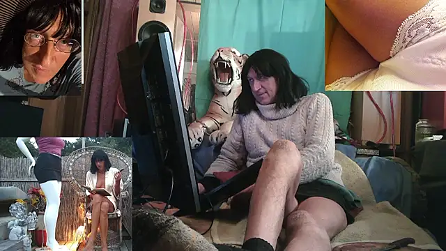 Snapshot of SissiDomination chatting on February 15, 2026, 6:14 am SissiDomination online show from February 15, 2026, 6:14 am