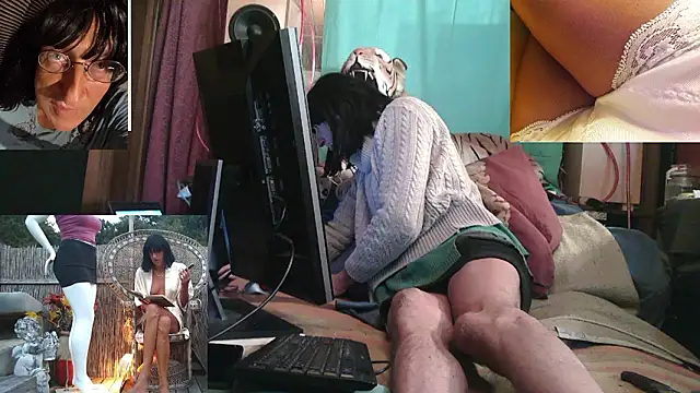 Snapshot of SissiDomination chatting on February 21, 2026, 12:01 am SissiDomination online show from February 21, 2026, 12:01 am