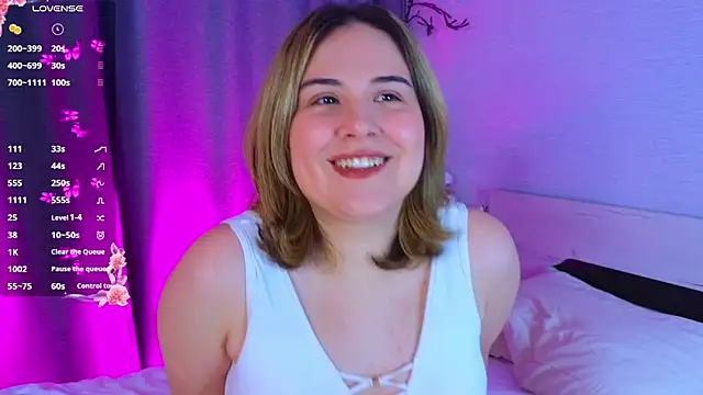 Snapshot of ElizabethDixon chatting on October 1, 2025, 8:35 pm ElizabethDixon online show from October 1, 2025, 8:35 pm