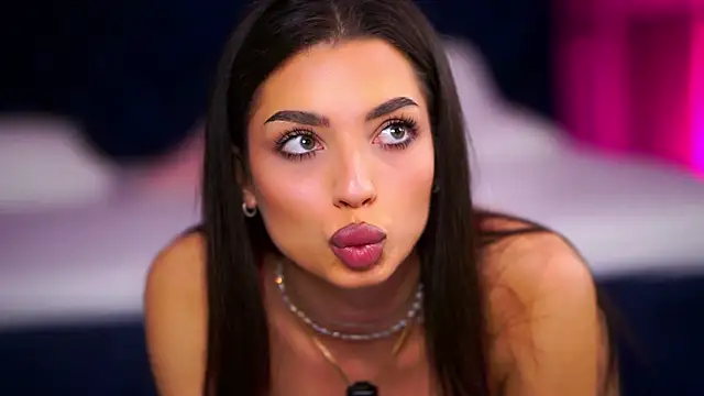 Snapshot of LalaRoze chatting on January 16, 2026, 8:02 pm LalaRoze online show from January 16, 2026, 8:02 pm