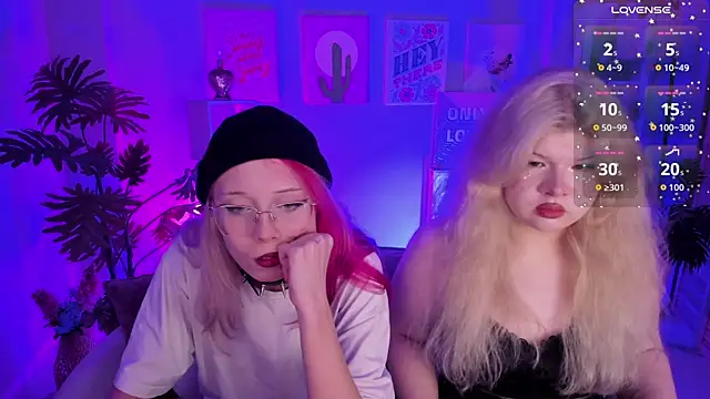 Snapshot of SakuraBliss chatting on September 23, 2025, 5:53 pm SakuraBliss online show from September 23, 2025, 5:53 pm