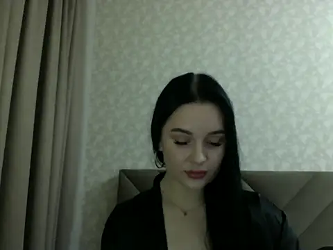 Lulii24 online show from October 24, 2025, 5:23 pm