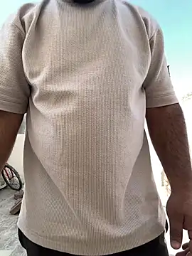 Snapshot of tonedcut_6 chatting on March 4, 2026, 8:11 am tonedcut 6 online show from March 4, 2026, 8:11 am