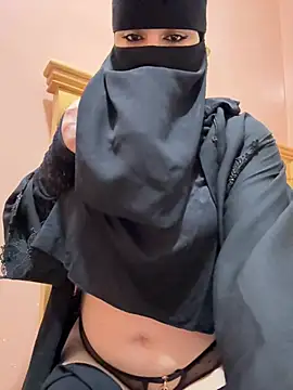  Laiali  online show from April 15, 2026, 4:00 pm