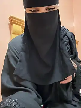  Laiali  online show from April 1, 2026, 3:42 pm