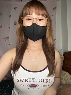 Meowyeuk6 online show from November 12, 2025, 4:55 pm