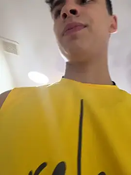 AdrianRinaldi online show from November 15, 2025, 8:13 pm