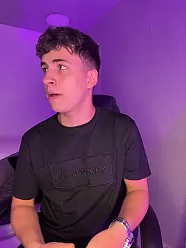 AdrianRinaldi online show from March 12, 2026, 8:02 pm