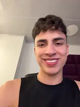 AdrianRinaldi online show from November 14, 2025, 8:01 pm