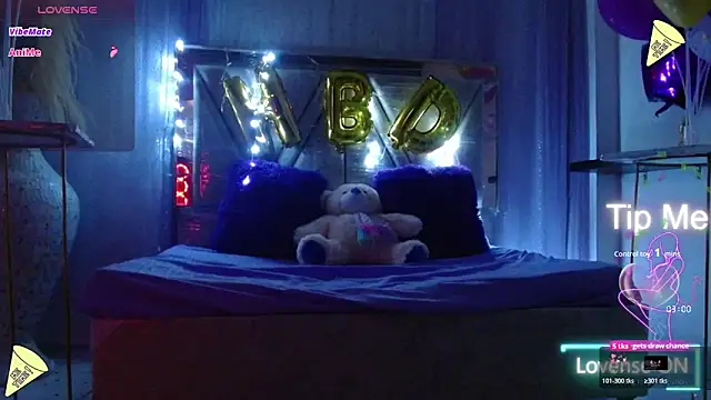 Snapshot of Carolinagarcia12345 chatting on October 28, 2025, 11:47 pm Carolinagarcia12345 online show from October 28, 2025, 11:47 pm