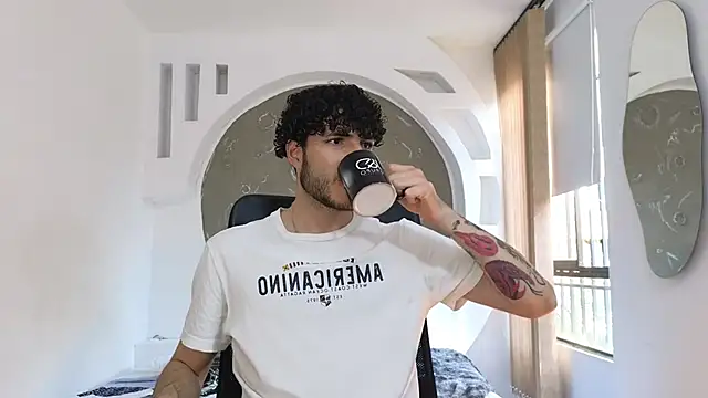 Rafael Mendezz online show from October 29, 2025, 8:52 pm