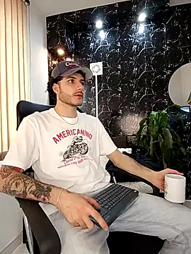 Rafael Mendezz online show from March 26, 2026, 8:29 pm