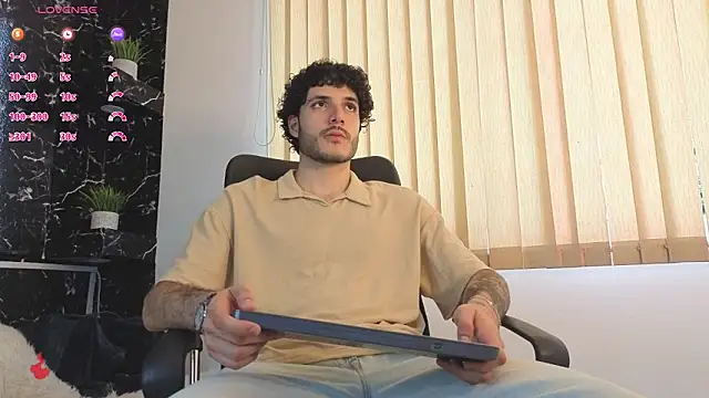 Snapshot of Rafael_Mendezz chatting on April 18, 2026, 8:53 pm Rafael Mendezz online show from April 18, 2026, 8:53 pm