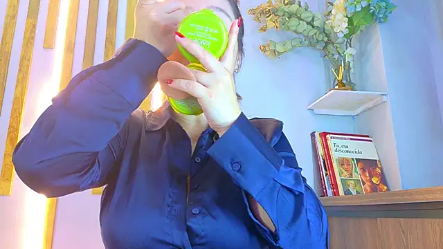 Snapshot of Jennifer_Vega1 chatting on November 15, 2025, 9:19 pm Jennifer Vega1 online show from November 15, 2025, 9:19 pm