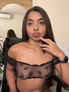 Snapshot of AnnyVega_ chatting on October 26, 2025, 7:47 pm AnnyVega online show from October 26, 2025, 7:47 pm