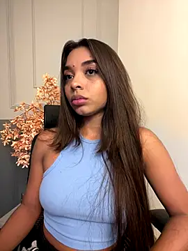 Snapshot of AnnyVega_ chatting on November 24, 2025, 9:26 pm AnnyVega online show from November 24, 2025, 9:26 pm