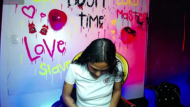 Sweettpleasure online show from October 19, 2025, 1:58 pm