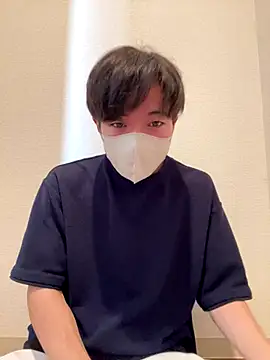 Yuma0718 online show from November 29, 2025, 12:11 am