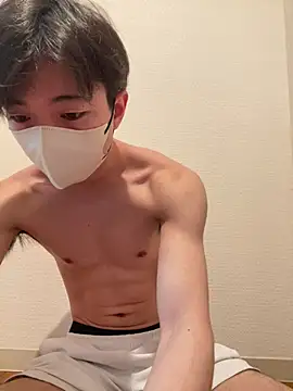 Snapshot of Yuma0718 chatting on February 28, 2026, 2:44 am Yuma0718 online show from February 28, 2026, 2:44 am