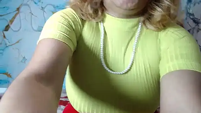 Snapshot of hot_lady19 chatting on November 22, 2025, 8:51 pm hot lady19 online show from November 22, 2025, 8:51 pm