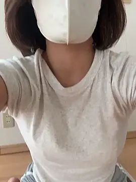 riko oxo online show from October 8, 2025, 2:02 am