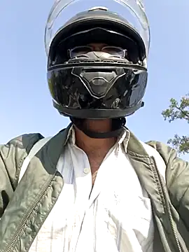 Snapshot of YoursThickDick chatting on December 16, 2025, 5:55 am YoursThickDick online show from December 16, 2025, 5:55 am