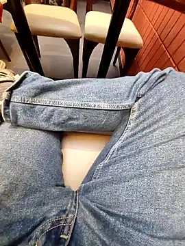 Snapshot of YoursThickDick chatting on December 2, 2025, 9:55 am YoursThickDick online show from December 2, 2025, 9:55 am