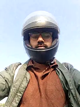 Snapshot of YoursThickDick chatting on November 15, 2025, 3:54 am YoursThickDick online show from November 15, 2025, 3:54 am