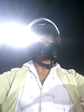 Snapshot of YoursThickDick chatting on November 19, 2025, 4:07 pm YoursThickDick online show from November 19, 2025, 4:07 pm