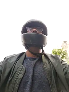 Snapshot of YoursThickDick chatting on November 29, 2025, 8:47 am YoursThickDick online show from November 29, 2025, 8:47 am