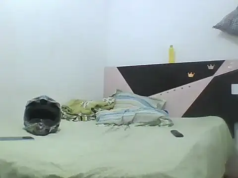 Babydemilk online show from April 16, 2026, 9:50 pm