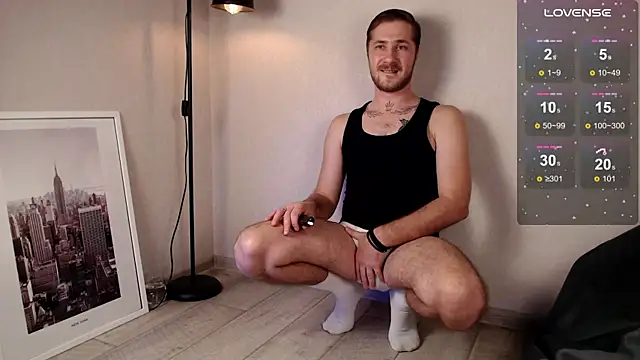 Snapshot of Mr_At_ chatting on December 22, 2025, 8:14 am Mr At online show from December 22, 2025, 8:14 am