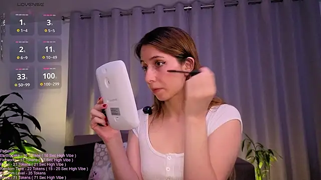 Snapshot of _LittleSammy chatting on February 12, 2026, 2:00 am LittleSammy online show from February 12, 2026, 2:00 am