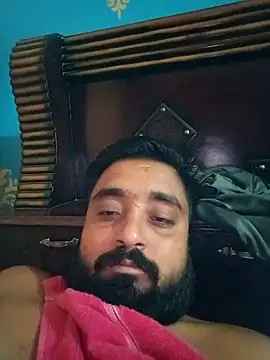 Snapshot of Raju_fuckerr chatting on October 9, 2025, 8:48 am Raju fuckerr online show from October 9, 2025, 8:48 am