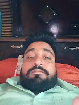 Snapshot of Raju_fuckerr chatting on October 17, 2025, 8:28 am Raju fuckerr online show from October 17, 2025, 8:28 am