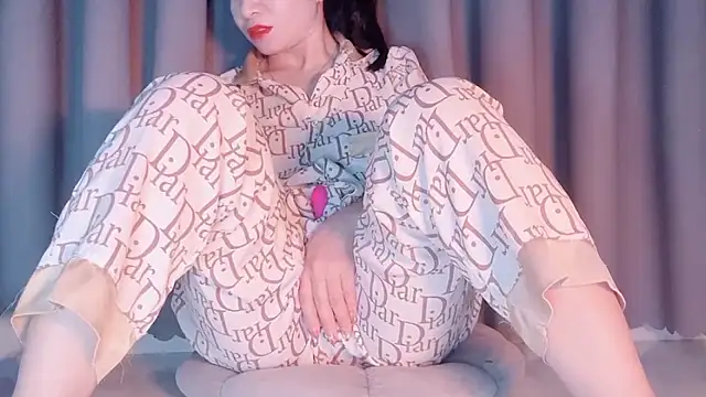   Joy69   online show from November 30, 2025, 10:16 am