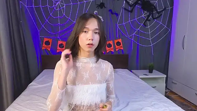 okerriella online show from October 31, 2025, 11:51 am