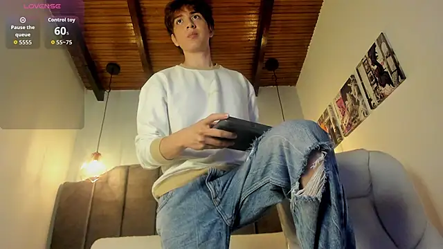 Oscar and dani online show from October 9, 2025, 4:02 am